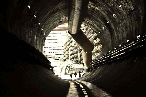 120,000 cars and light vehicles are expected to travel through the tunnel each day.